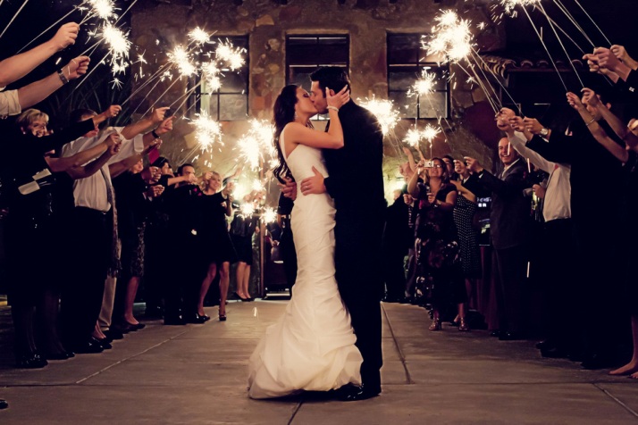 Фото бенгальские огни на свадьбе — Приморск Ленинградская область | primorskleningradskaya.salutsklad.ru